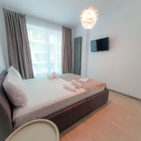 Apartament Flora Alezzi Beach *
