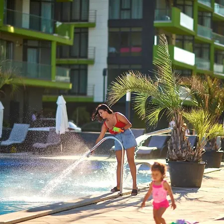 Flora Alezzi Beach Apartment Navodari